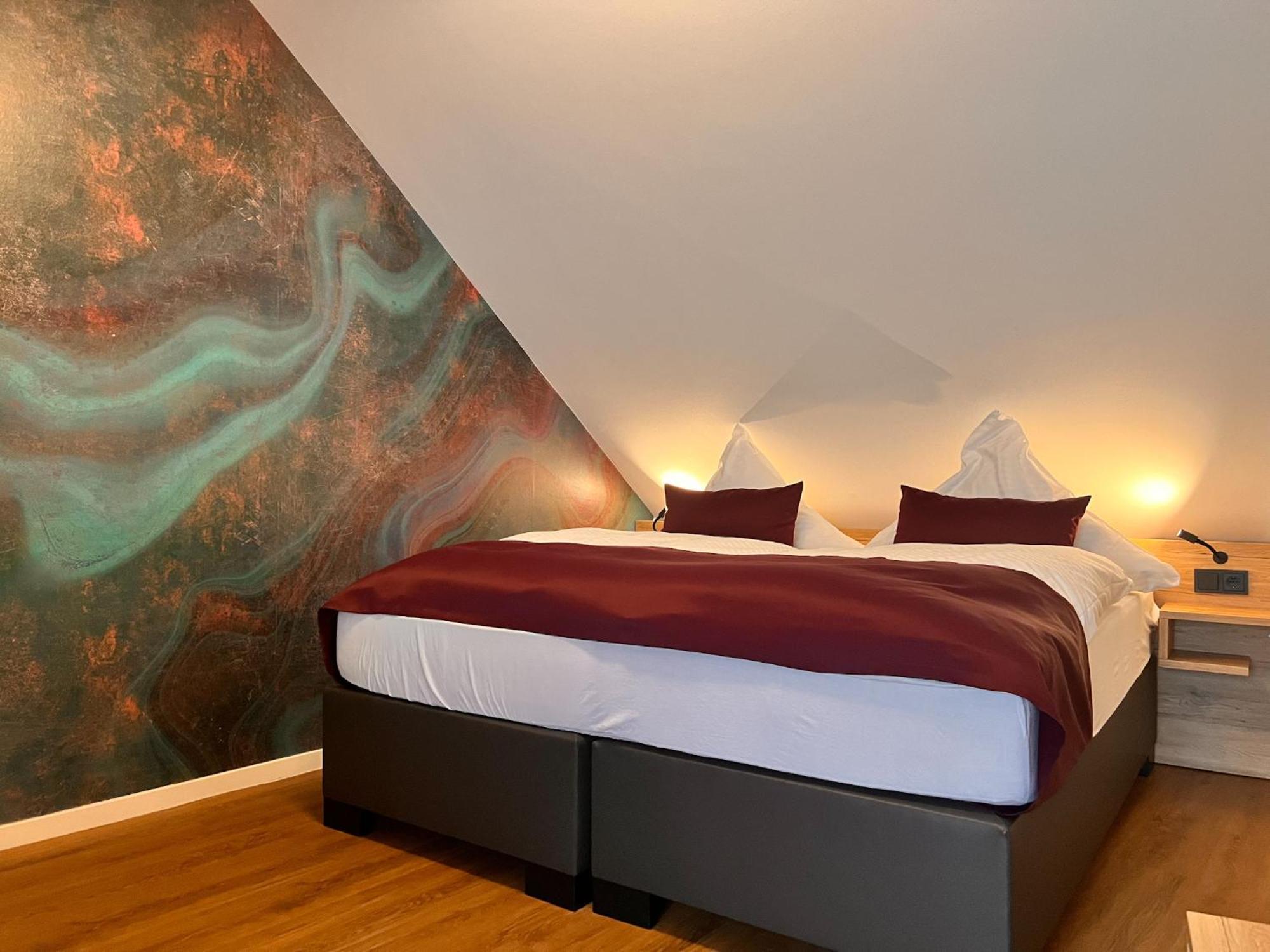 Hotel Restaurant Wolfsschlucht Gmbh バート・ミュンスターアイフェル 部屋 写真